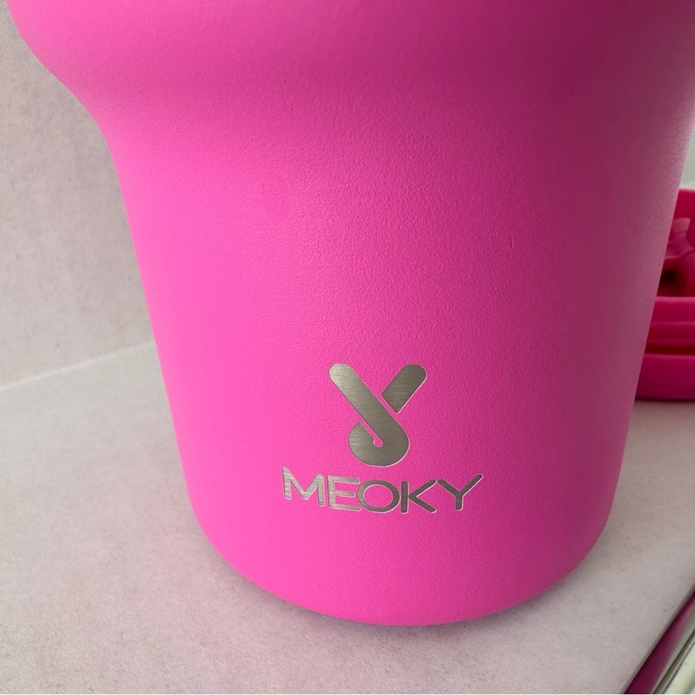 Meoky 40oz Festive Pink Holiday Tumbler with Straw - Picture 10 of 17